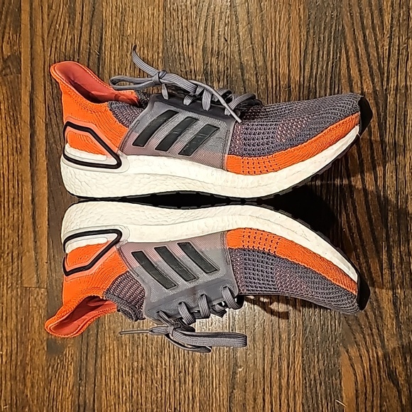 ADIDAS Ultra Boost Grey Four Hi Res Coral Sneakers sz 12 Men's Athletic Shoes - Picture 8 of 12